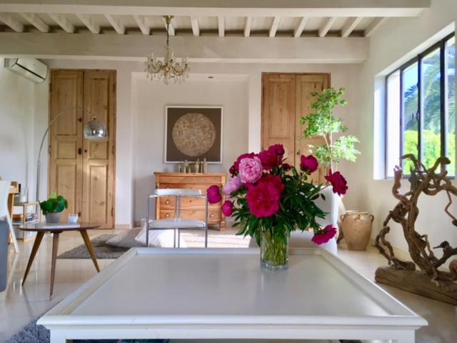 La Villa L Orangerie Vallabrègues Екстериор снимка